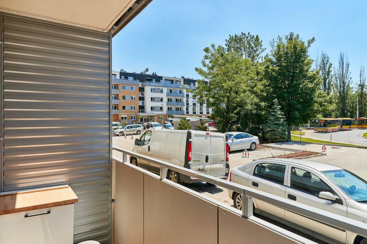 Vintage Apartment In New Estate With Parking - Krzyki Wroclaw By Noclegi Renters Екстер'єр фото