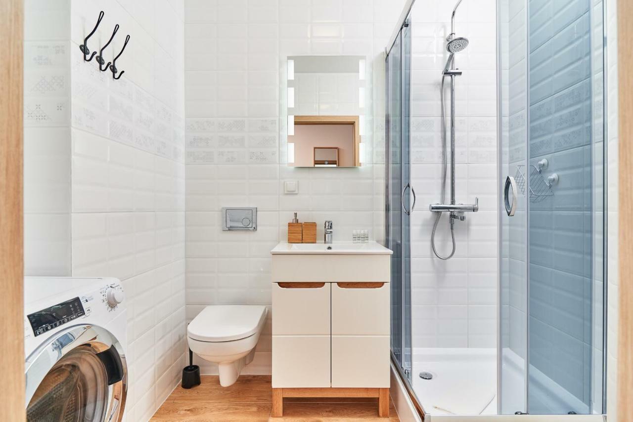 Vintage Apartment In New Estate With Parking - Krzyki Wroclaw By Noclegi Renters Екстер'єр фото