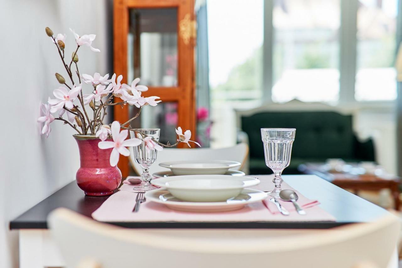 Vintage Apartment In New Estate With Parking - Krzyki Wroclaw By Noclegi Renters Екстер'єр фото