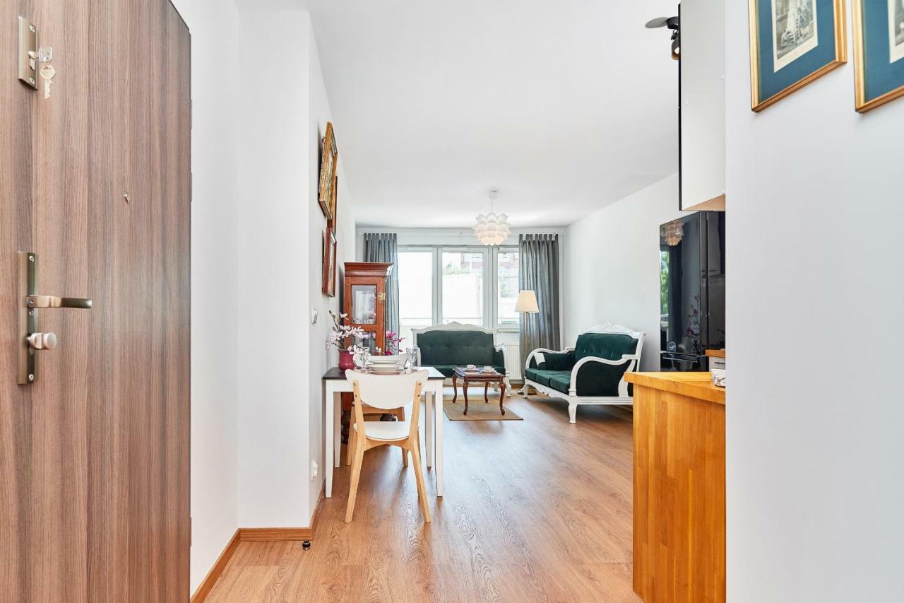 Vintage Apartment In New Estate With Parking - Krzyki Wroclaw By Noclegi Renters Екстер'єр фото